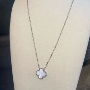 Elegant Silver and White Clover Pendant Necklace